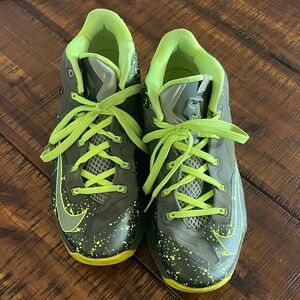 Nike Men Gray and Neon Green Sneakers